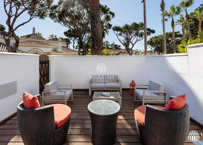 Townhouse Farah ヴィラ *